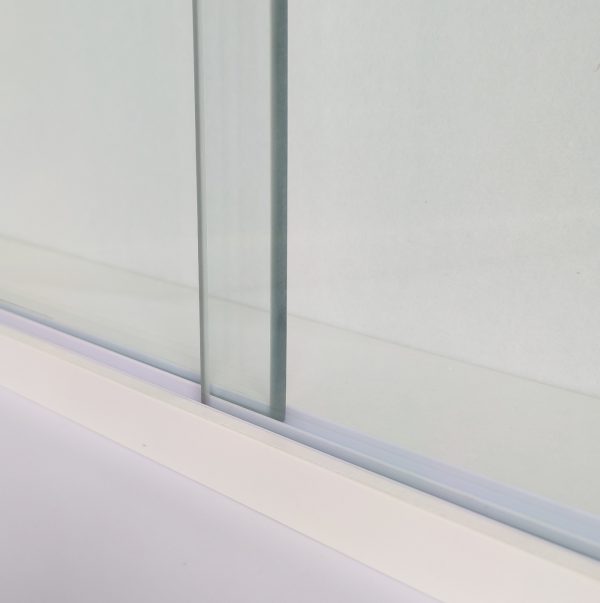 VDD Vitrine stehend Hängevitrine - Glasböden 50 cm breit x 4,5 tief - Schiebetüren - VDD World