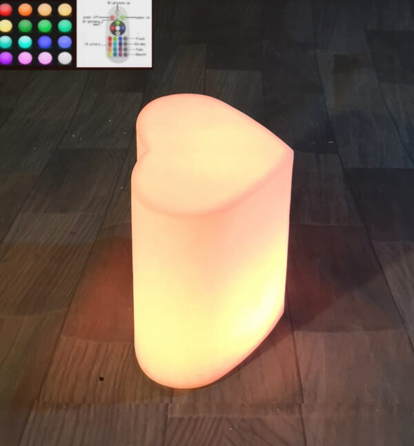   LED Würfel 40 CM – Stimmungslich Sitzwürfel 16 Farben RGB – spritzwassergeschützt mit Fernbedienung
