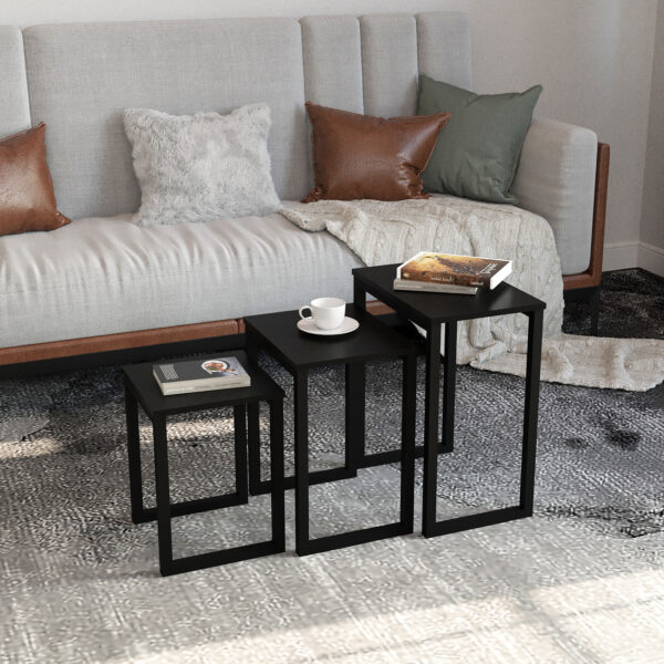   Robuster industrieller Beistelltisch in Schwarz im 3er-Set: Platzsparend mit Stil