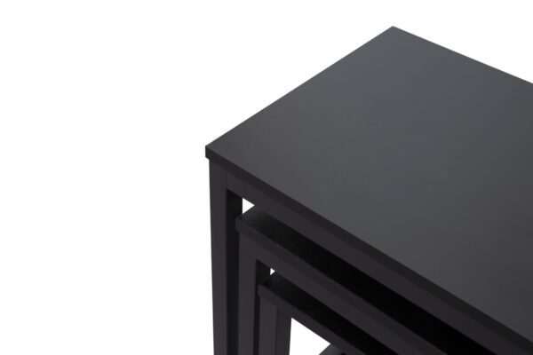  Robuster industrieller Beistelltisch in Schwarz im 3er-Set: Platzsparend mit Stil