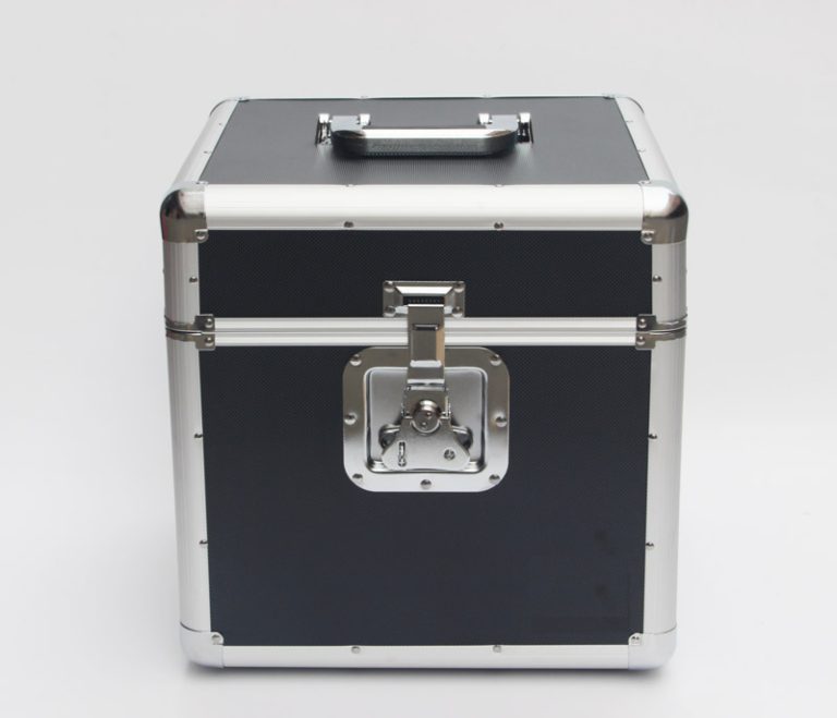 Vinyl-Etui LP-Etui für 70 bis 100 Teller aus abschließbarem schwarzem Aluminium - alternatives Bild