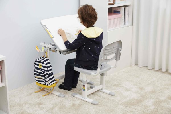   Kinderschreibtisch Zeichentisch mit Schreibtischstuhl – ergonomisch höhenverstellbar – Schulbank