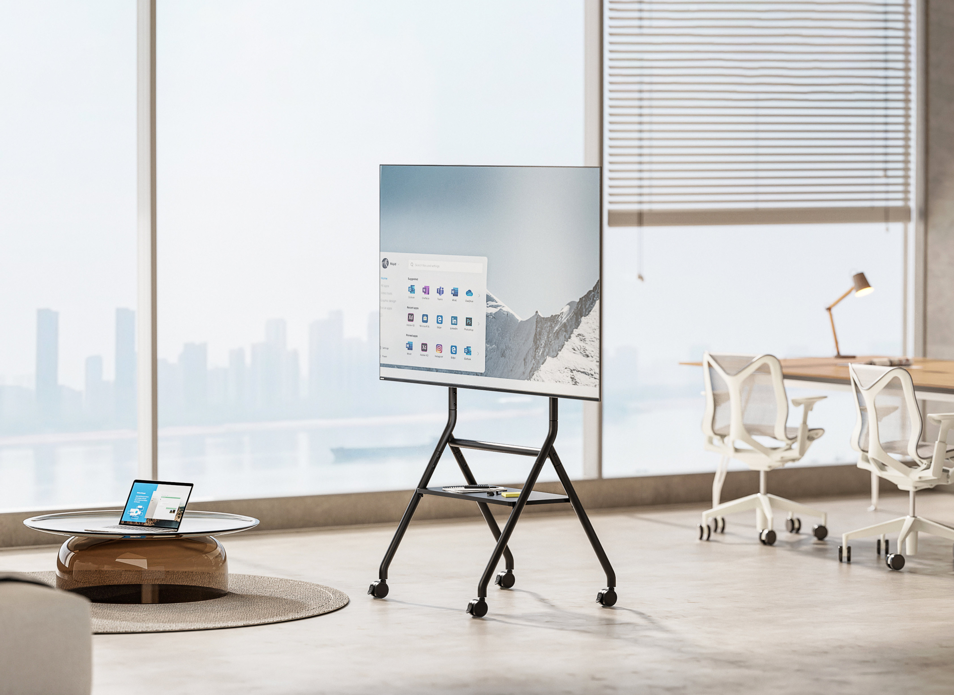 VDD TV Stand - TV-Stativ - TV-Fuß - Monitorständer - Mobil & höhenverstellbar 125 bis 140 cm - alternatives Bild